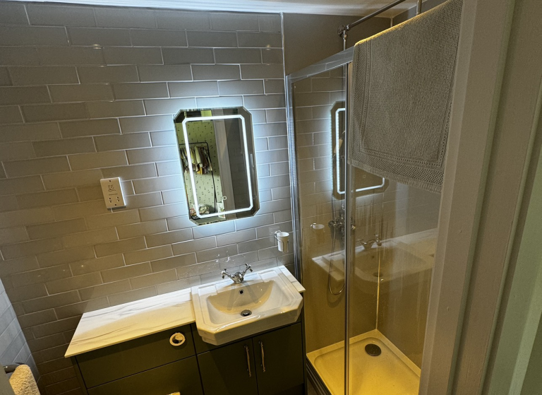 Modern Bathroom Install With LED Light Up Mirror