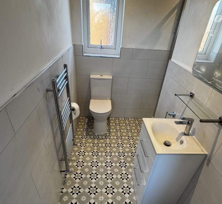 Clean Minimal Bathroom Install